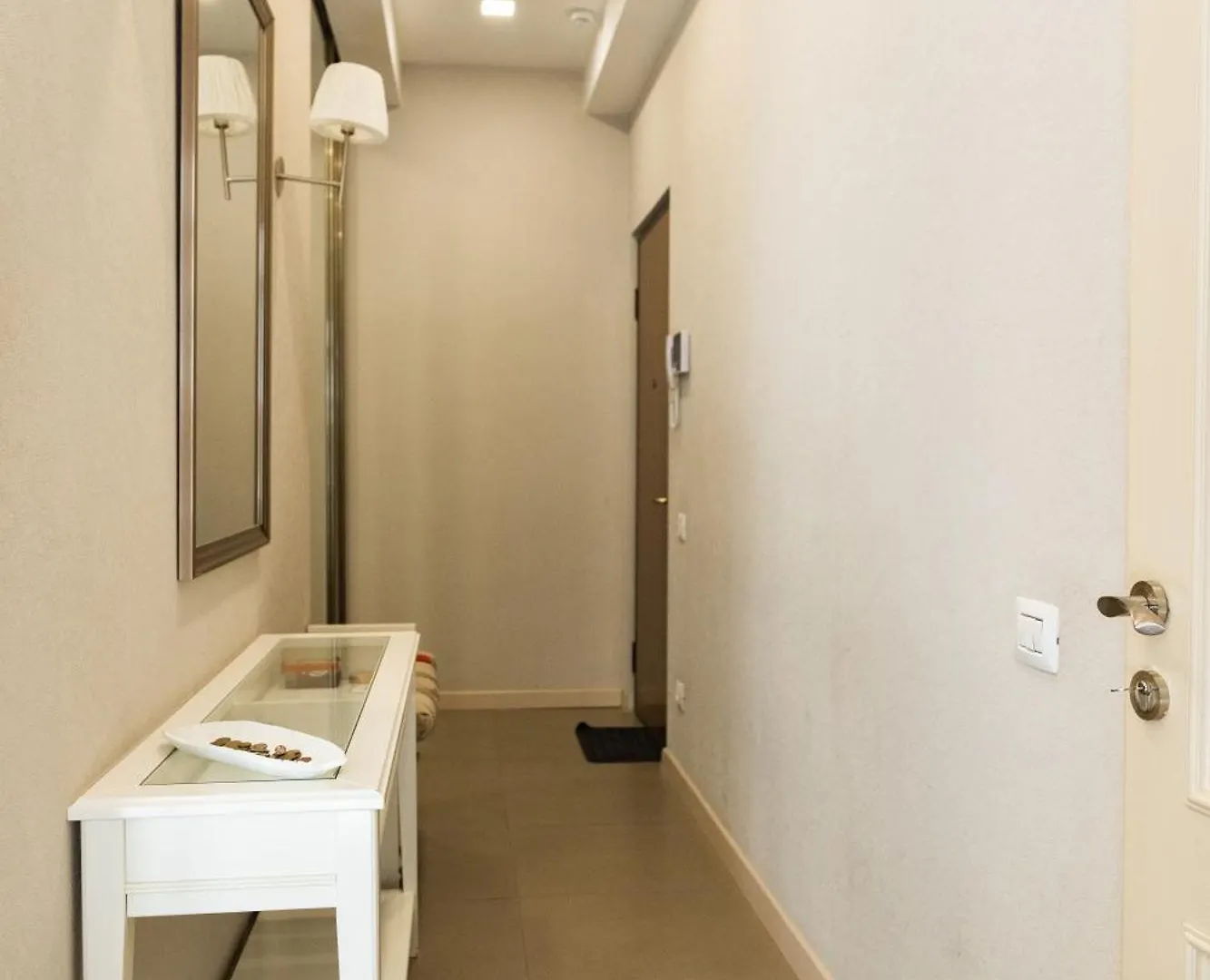 Paradise Apartment In Nizami Street バクー