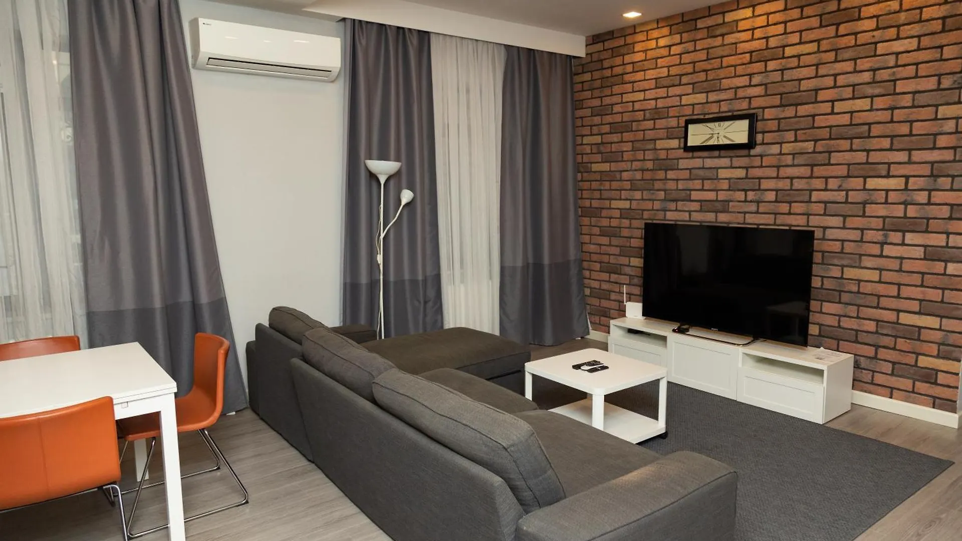 Paradise Apartment In Nizami Street バクー