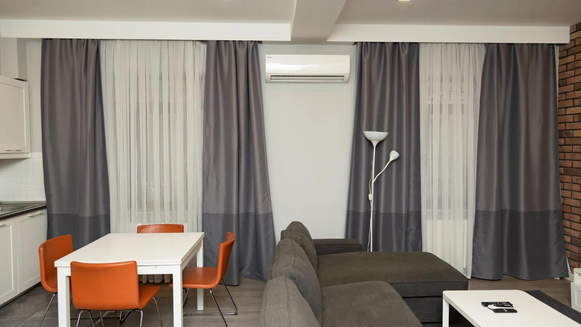 Paradise Apartment In Nizami Street バクー 0*,